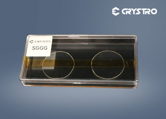 El bismuto substituyó el substrato óptico de la oblea de Garnet Epitaxial Films SGGG del hierro