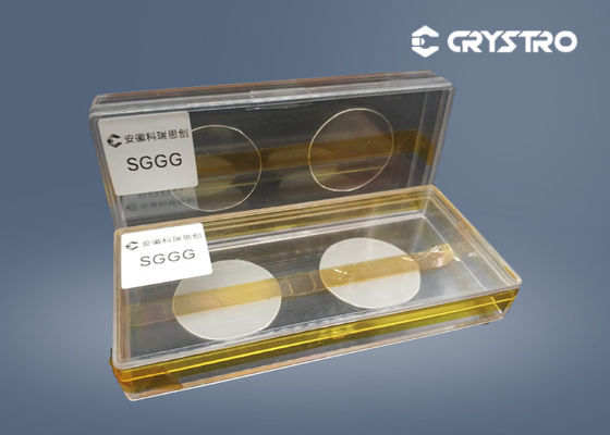 El bismuto substituyó el substrato óptico de la oblea de Garnet Epitaxial Films SGGG del hierro